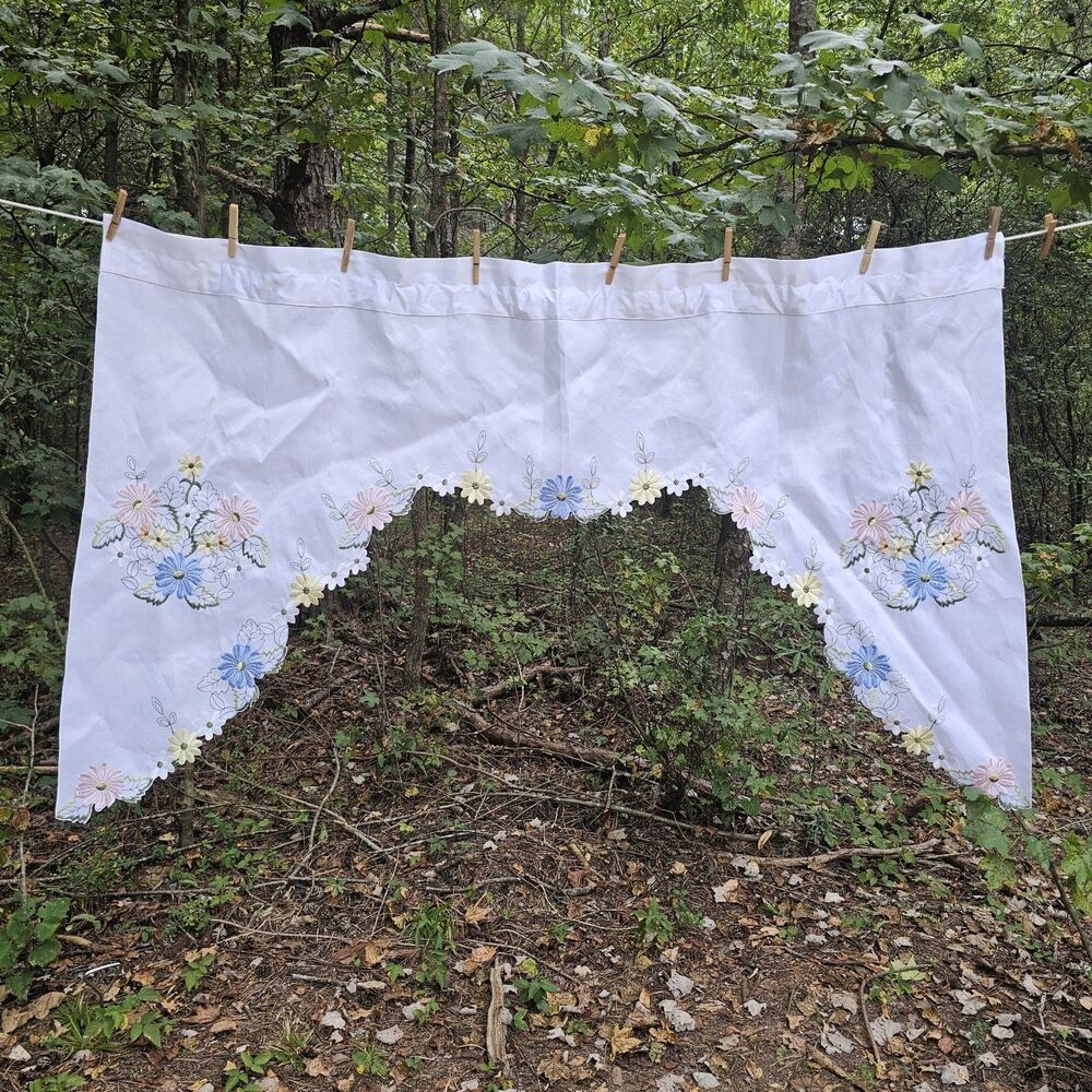 Pretty White Embroidered Floral Valance Blue Pink Cutwork Cottagecore 56x36